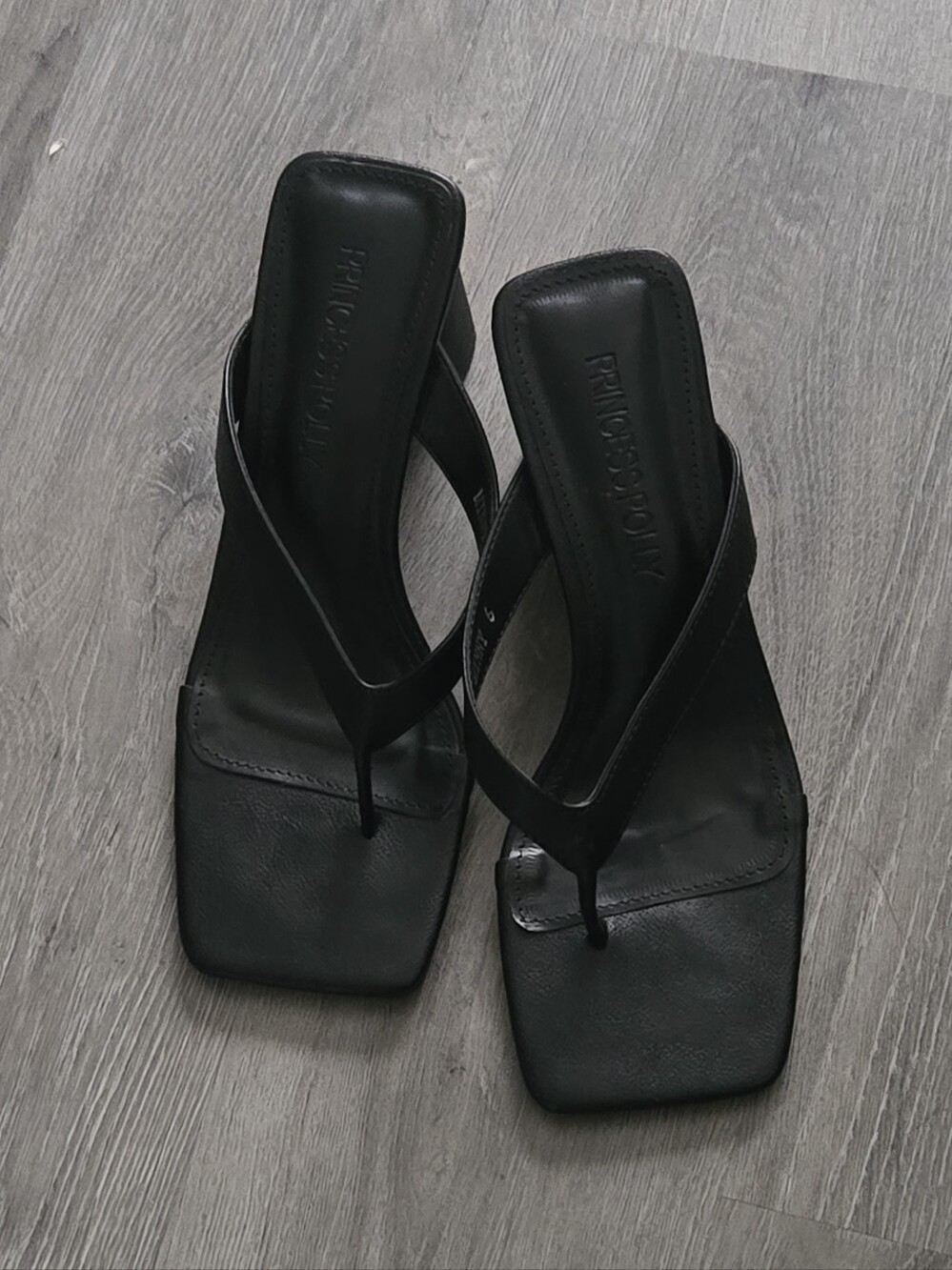 Princess Polly Black Square-Toe Thong Sandals
